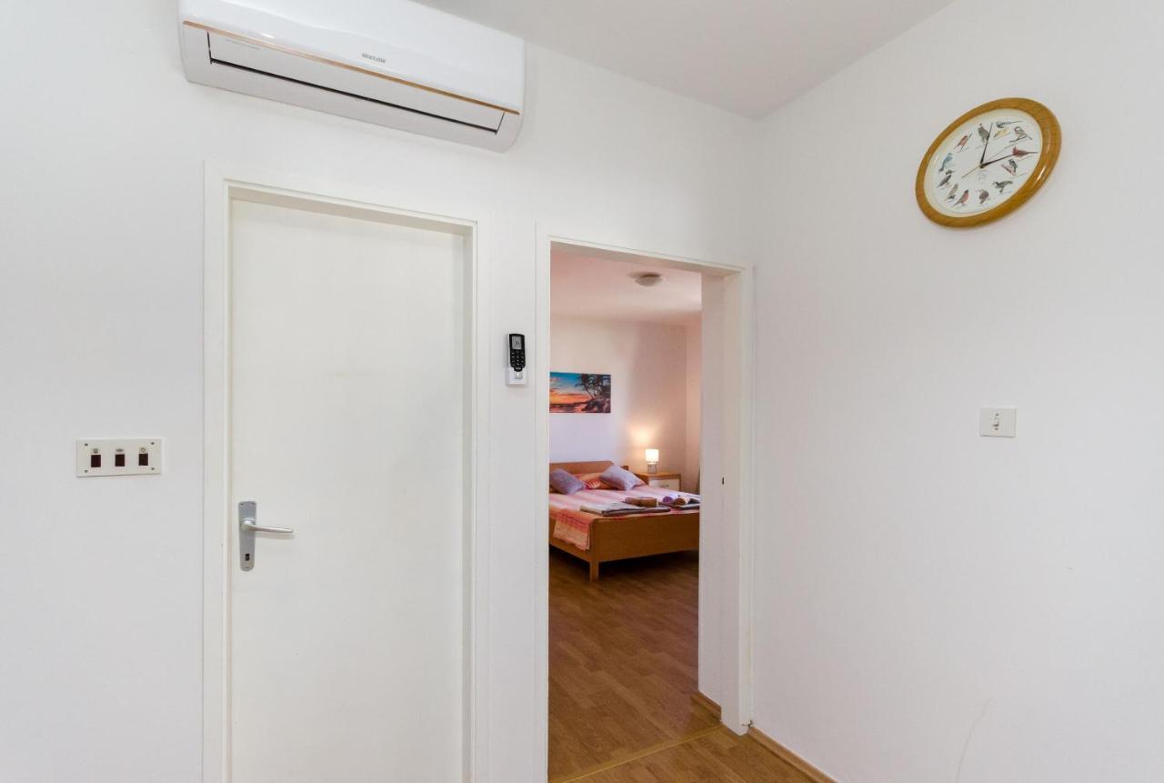 Apartments Luka Supetarska Draga Εξωτερικό φωτογραφία