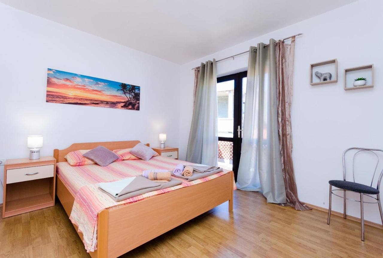 Apartments Luka Supetarska Draga Εξωτερικό φωτογραφία
