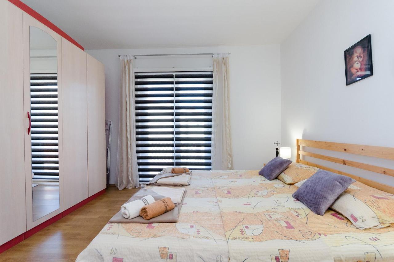 Apartments Luka Supetarska Draga Εξωτερικό φωτογραφία